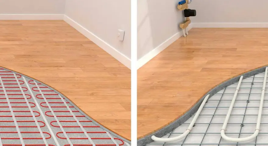 Två sidor av ett trägolv visar hur ett varmt golv installeras. Till vänster syns ett elektriskt värmesystem, till höger rör för vattenburen golvvärme.