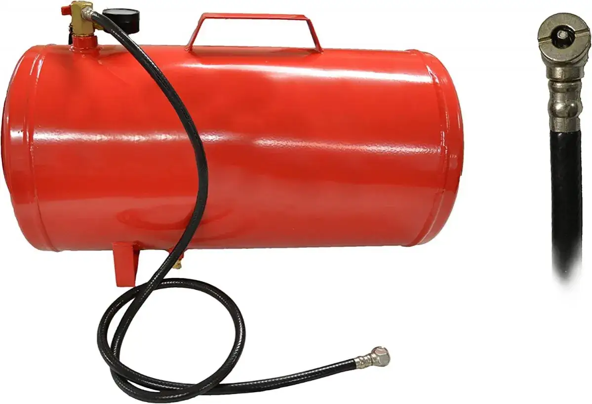 R&ouml;d extra tank till kompressor med manometer och slang. Perfekt f&ouml;r att lagra tryckluft.